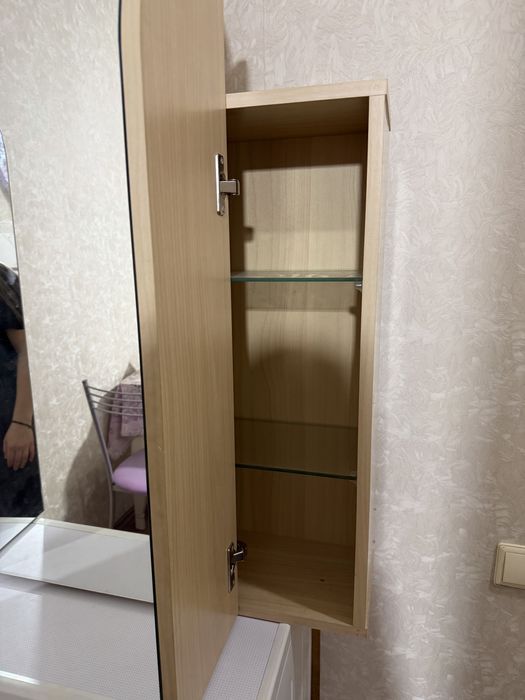 Продам туалетный стол