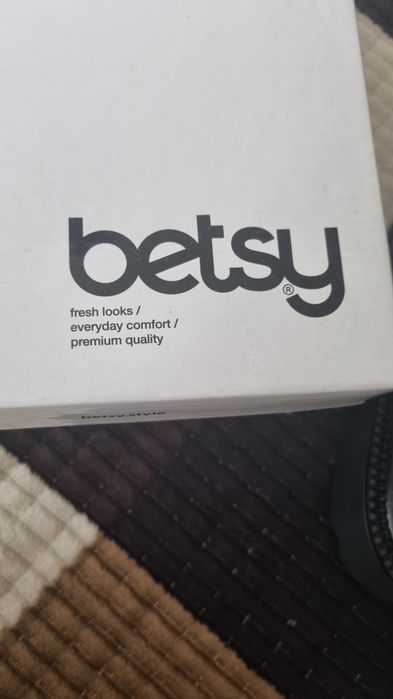 Продам туфли Betsy