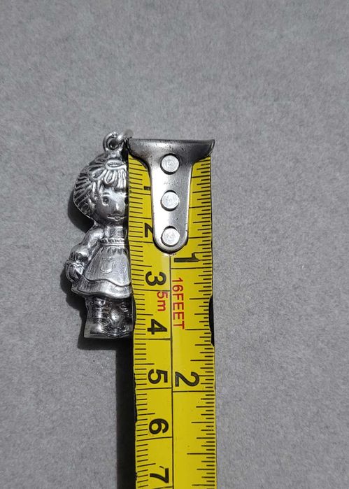 Pandantiv argint,  păpușa Raggedy Ann