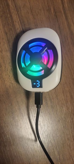 Kuller, o'yin o'ynash uchun. RGB gaming cooler