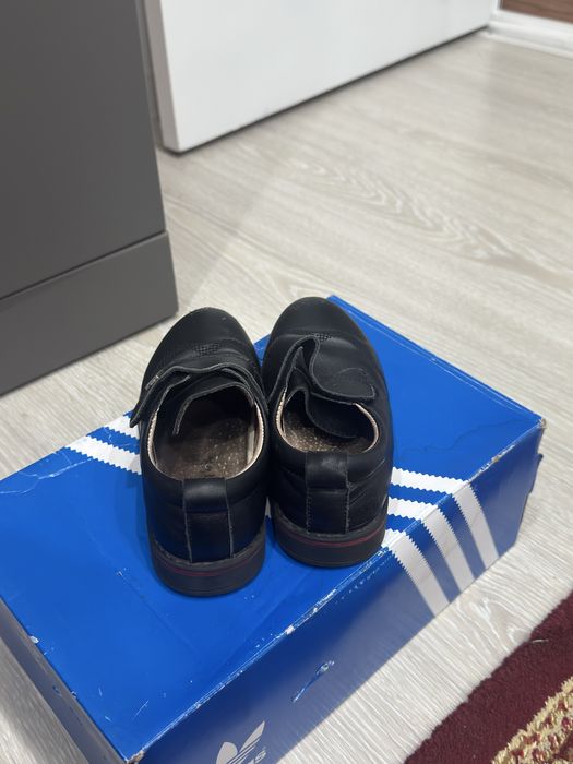 Отдам детскую обувь