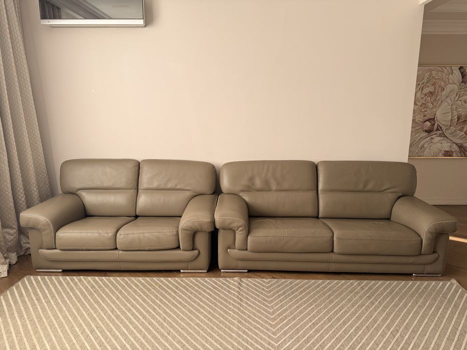 Продам кожаный диван