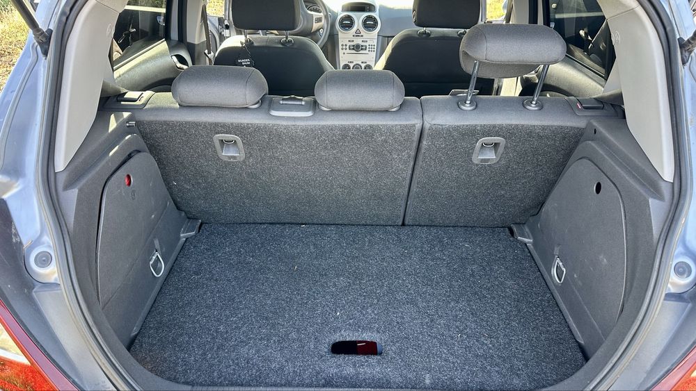 Opel Corsa D Hatchback