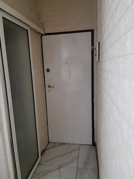 Дава се под наем Едностаен апартамент в София, Красно село - 15 кв.м за 204 € - Снимка #2