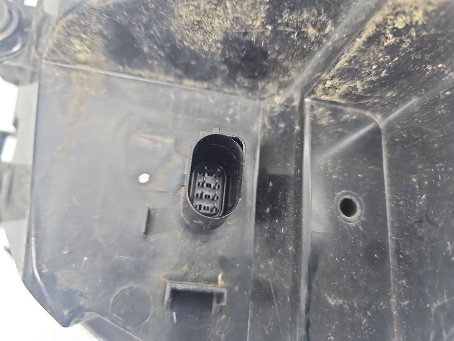 Stop aripa stanga AUDI Q2 (GAB) [ Fabr 2016-prezent] SUV S-line 81A945