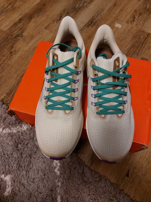 Adidasi Nike Pegadus 39