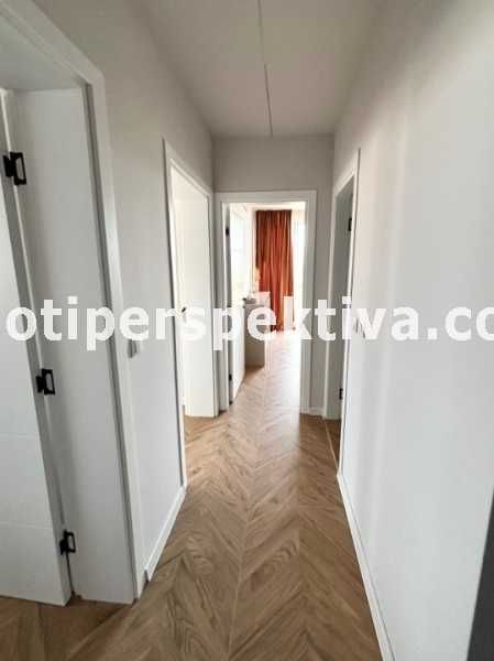 Продава се Тристаен апартамент в Пловдив, Тракия - 100 кв.м за 969 €/кв.м - Снимка #6