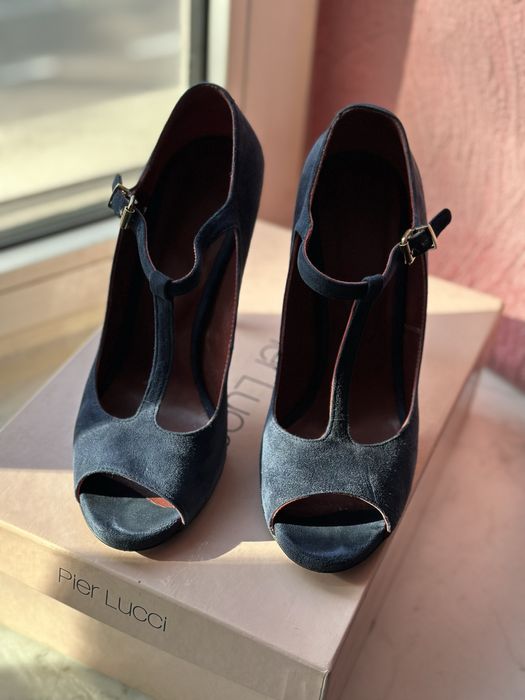 Замшевые туфли Pier Lucci