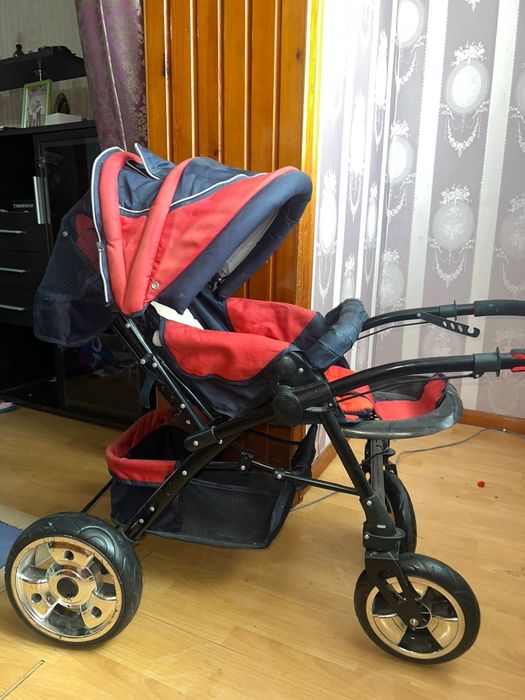 Продам детскую коляску