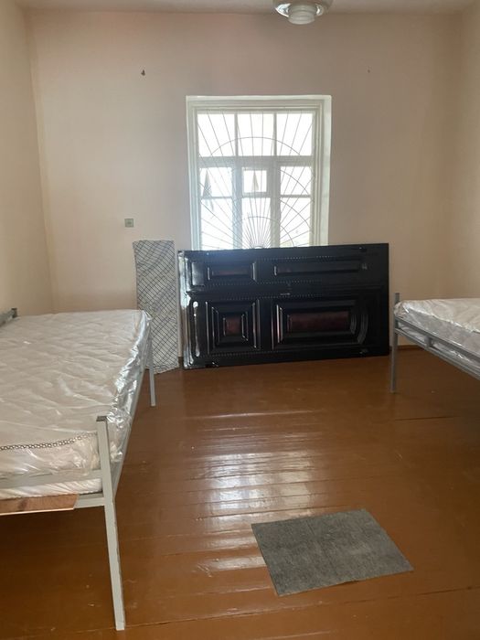 Небольшой двор под таунхаус