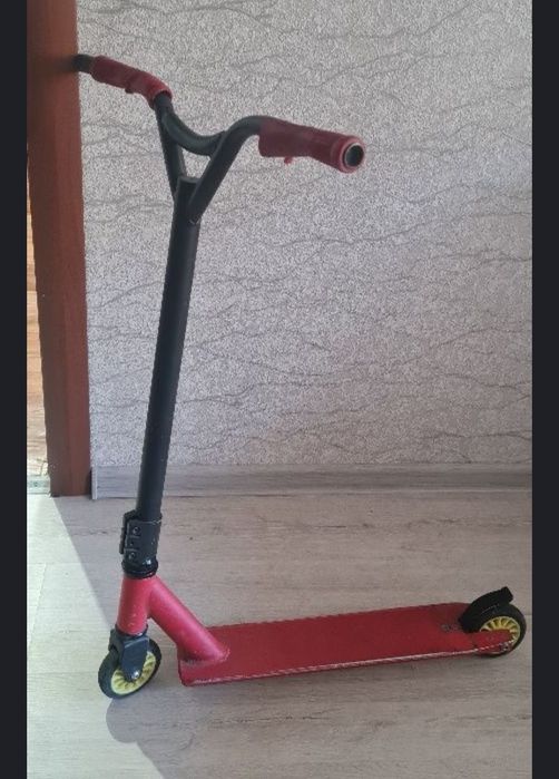 Продам трюковой самокат