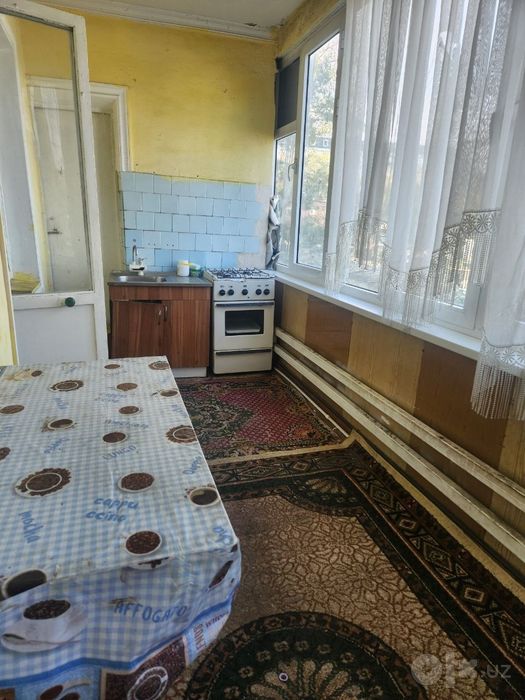 Ижарага 3 хонали уй