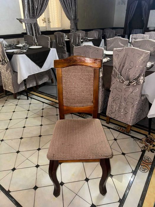 Продам стулья для кафе