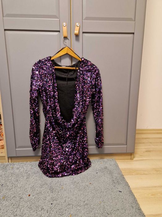 Мини рокля с пайети