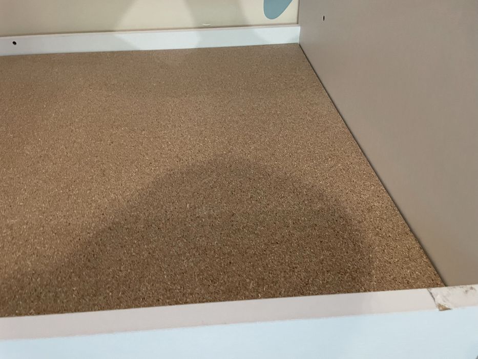 Креват със скрин за повиване