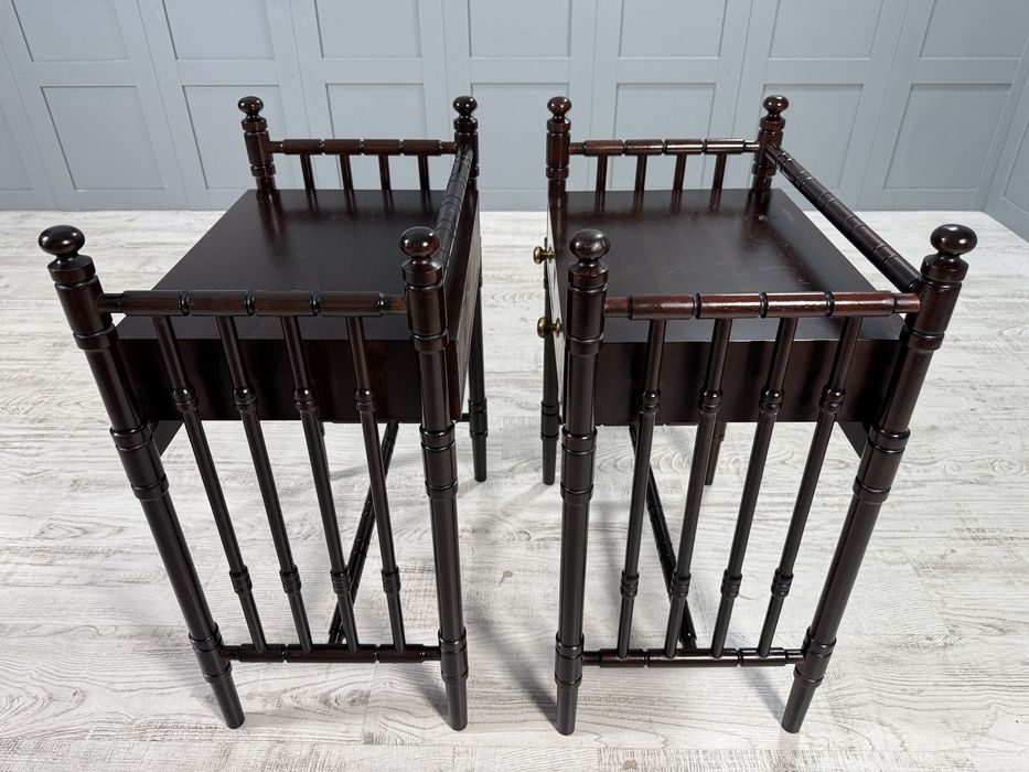 Нощни шкафчета в колониален стил Р294