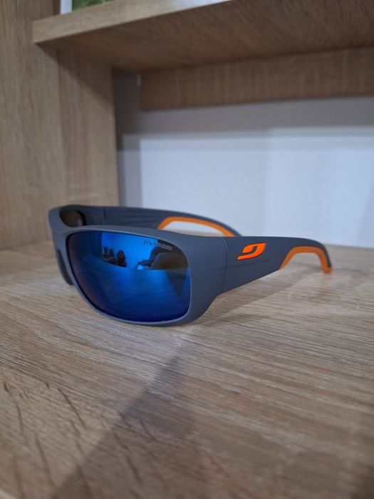 Vand ochelari julbo noi