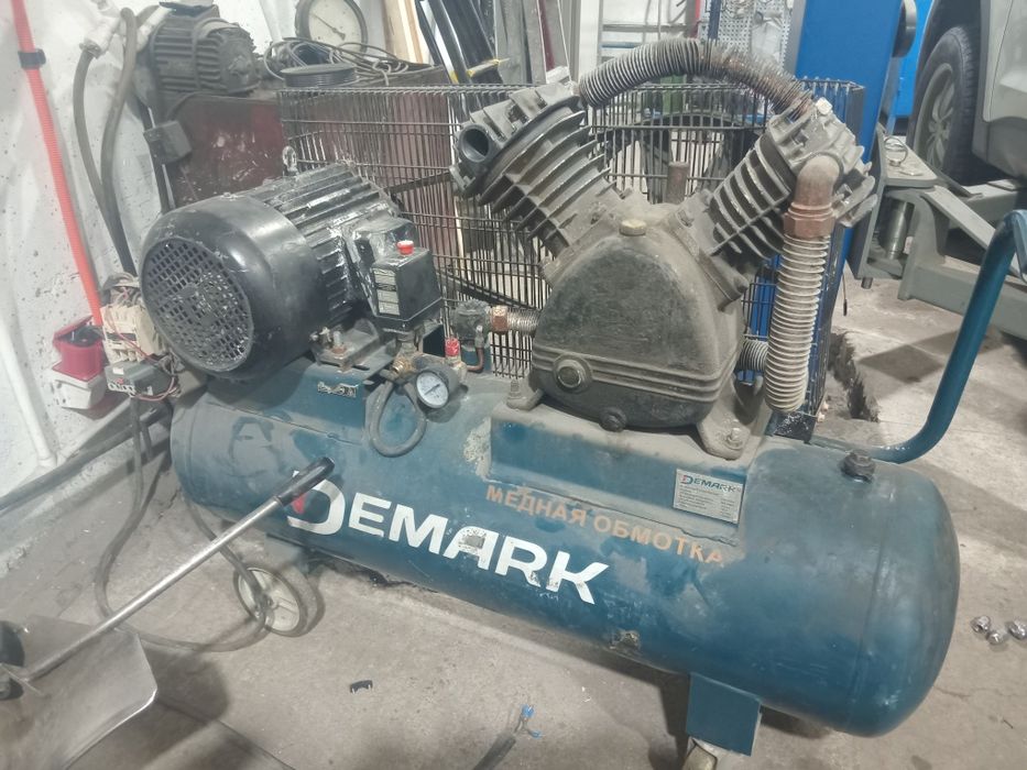 Компрессор 100 литровый