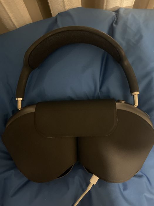 Продам Apple AirPods Max 2 черные оригинал