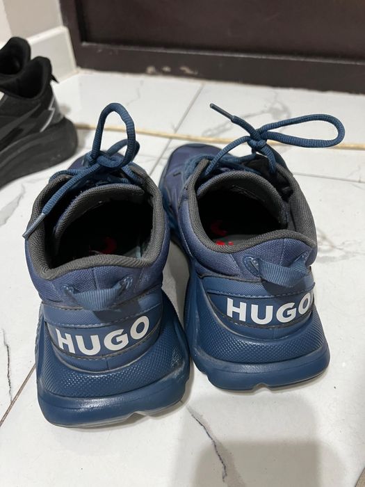 Кроссовки 20мыннан екеуы 40мын