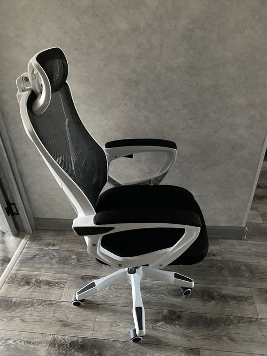 Кресло офисное сетчатое