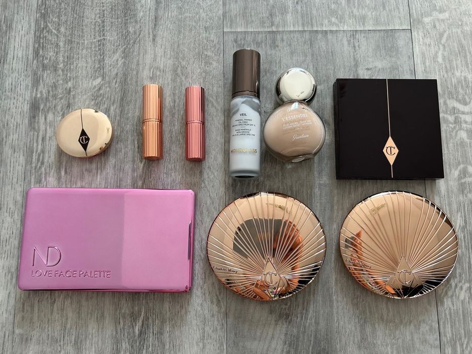 Палетки Hourglass Charlotte Tilbury и др.