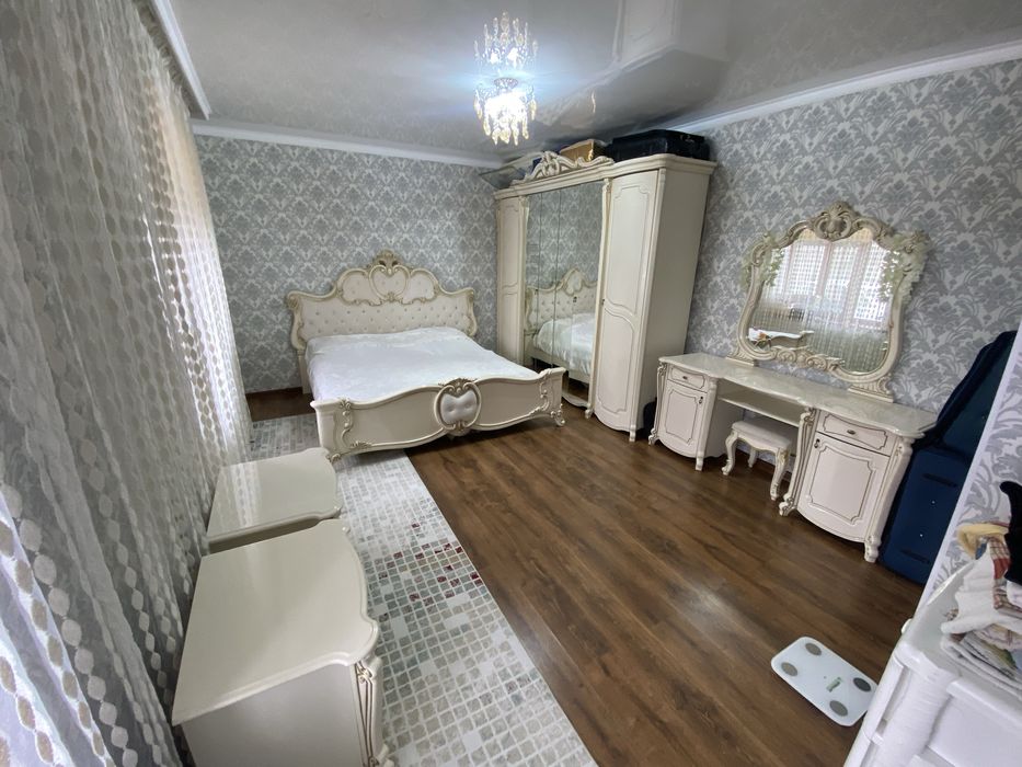 Спальный гарнитур Лорена