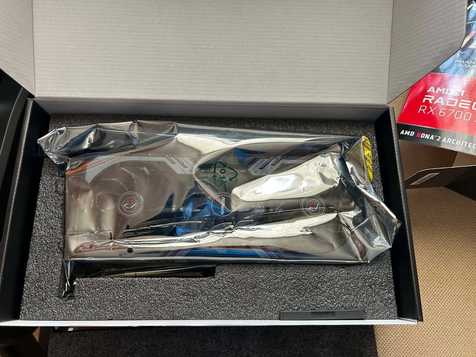 Видеокарта ASRock AMD Radeon RX 6700 XT Phantom Gaming D 12G OC