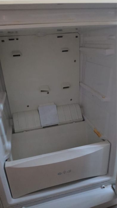 Продам холодильник плохо работает