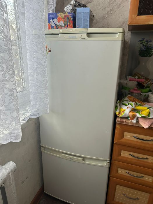Продам холодильник рабочий