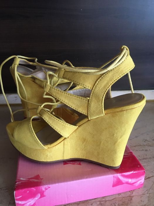 Сандали платформа