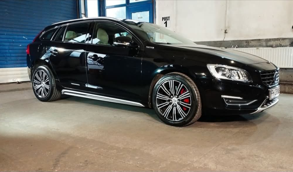 Volvo V60 2.4 D5 231hp Plug-in-hybrid 4x4 EURO6