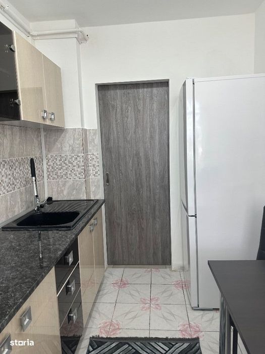 Campina - ap. 2 cam renovat - mobilat - 1800 Lei/Luna