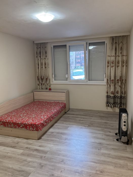 Дава се под наем Тристаен апартамент в Кърджали, Център - 90 кв.м за 269.28 € - Снимка #2