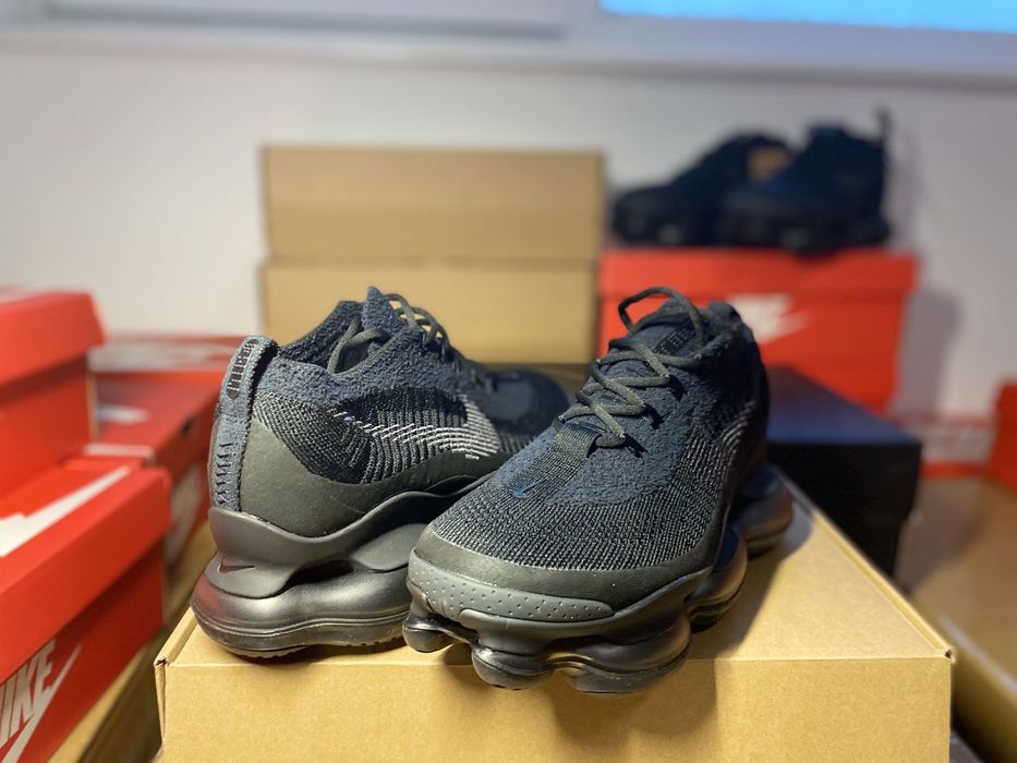 Nike Scorpion Flyknit 'All Black'