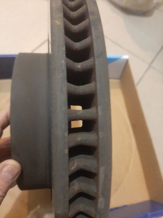 Тормозной диск  на прадо