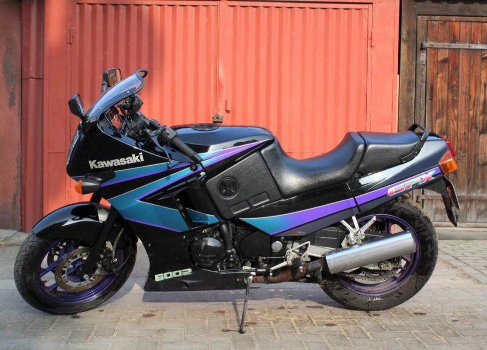 Продавам Kawasaki GPX 600R само на части