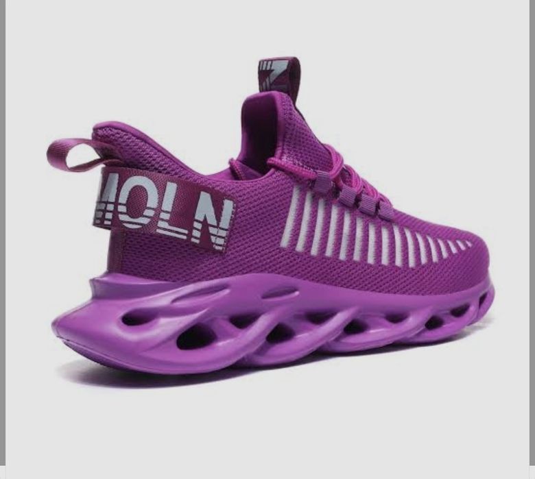 Adidasi sport pt alergare !