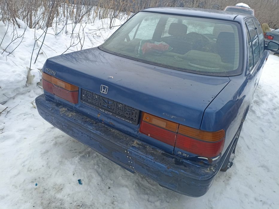Хонда аккорд 92г 2.2 МКПП седан