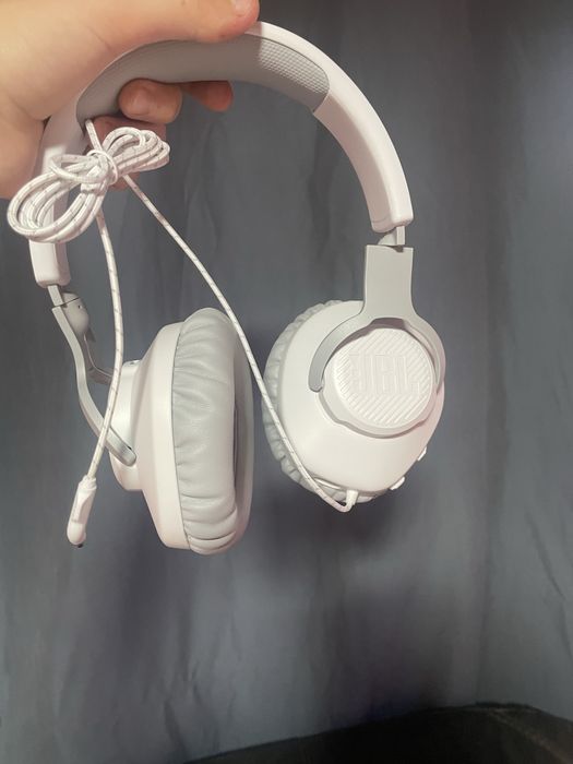 Căști JBL Quantum 100