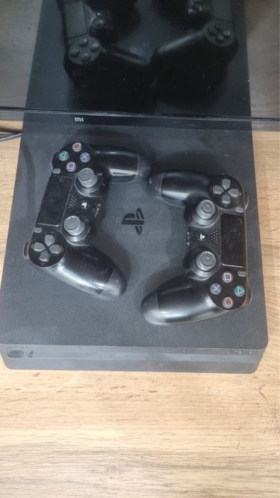 Playstation 4, с игровыми дисками