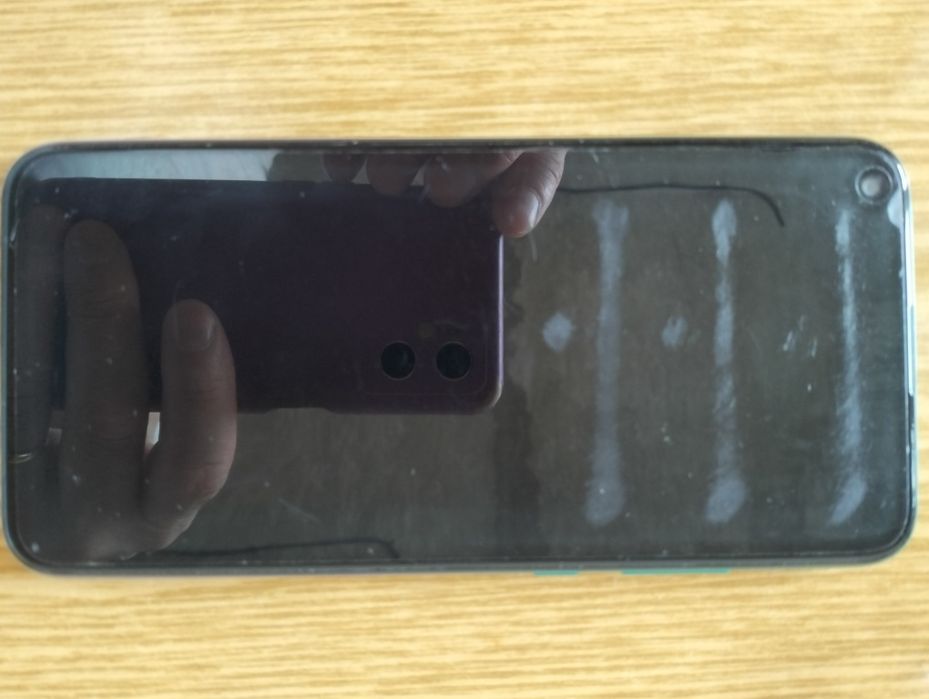 Продам телефон P40lite E