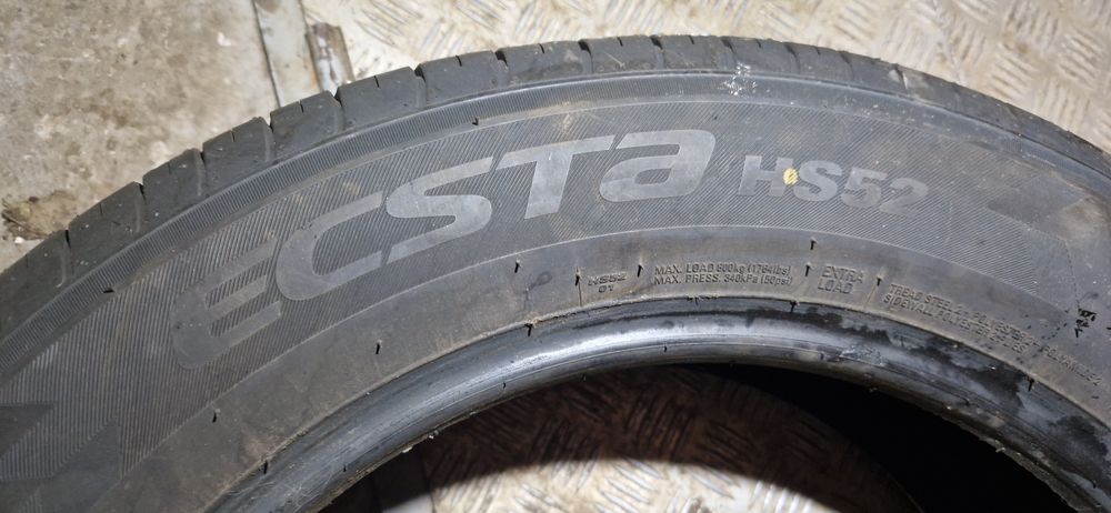 Cauciuc 215/60 R17  vara aproape nefolosit