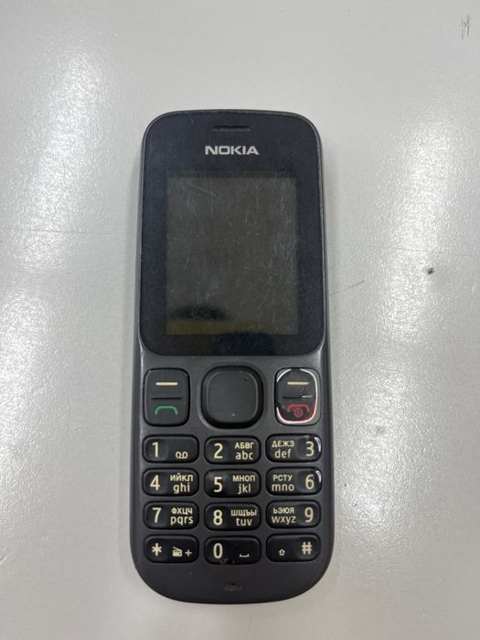 Мобилен телефон Нокиа, Nokia 100