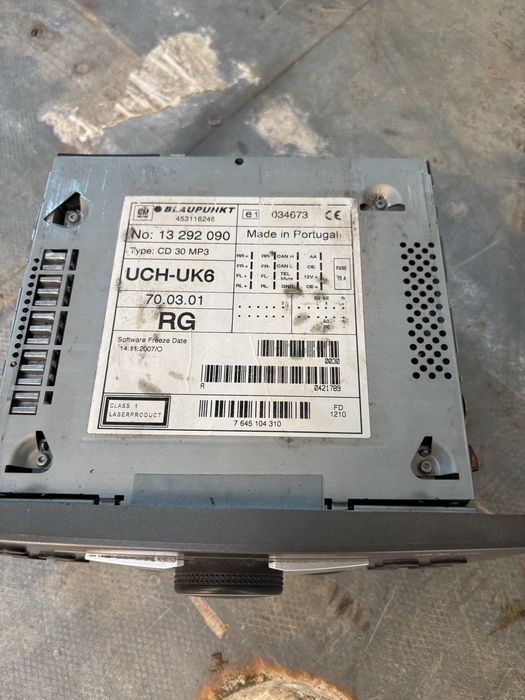 Radio/cd opel vivaro/renault traffic/nissan primaster