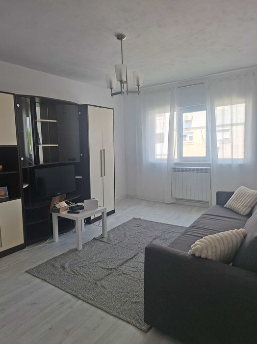 Prima închiriere   Apartament 2 camere, Piața Centrală, 56 mp, decomandat ultracentral ideal student