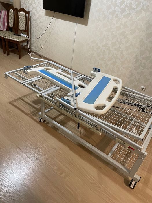 Медицинская кровать