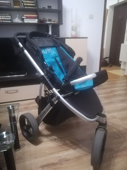 Бебешка количка bertoni