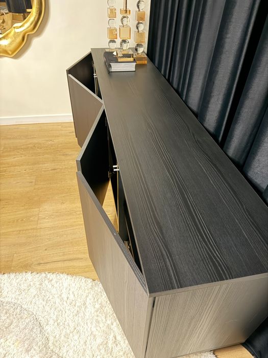 Comoda living moderna.