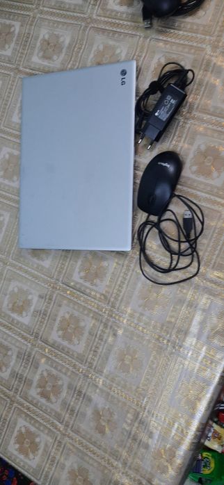 Срочно продаеться ноутбук